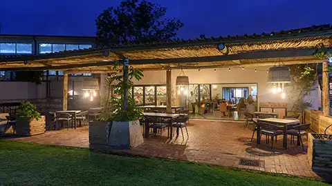 14-Kiara_Lodge_Restaurant