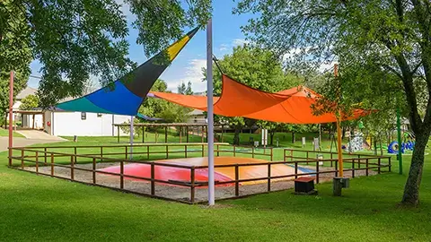 4_Kiara_Lodge_Facility_JumpingPillow